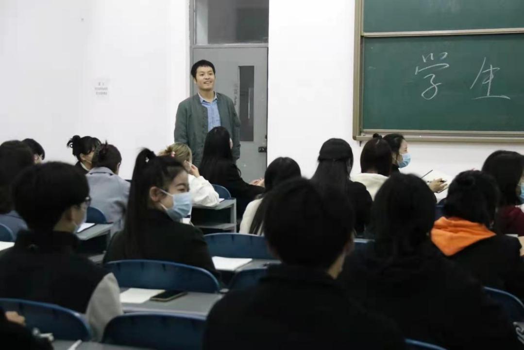 期中教学检查学生座谈会