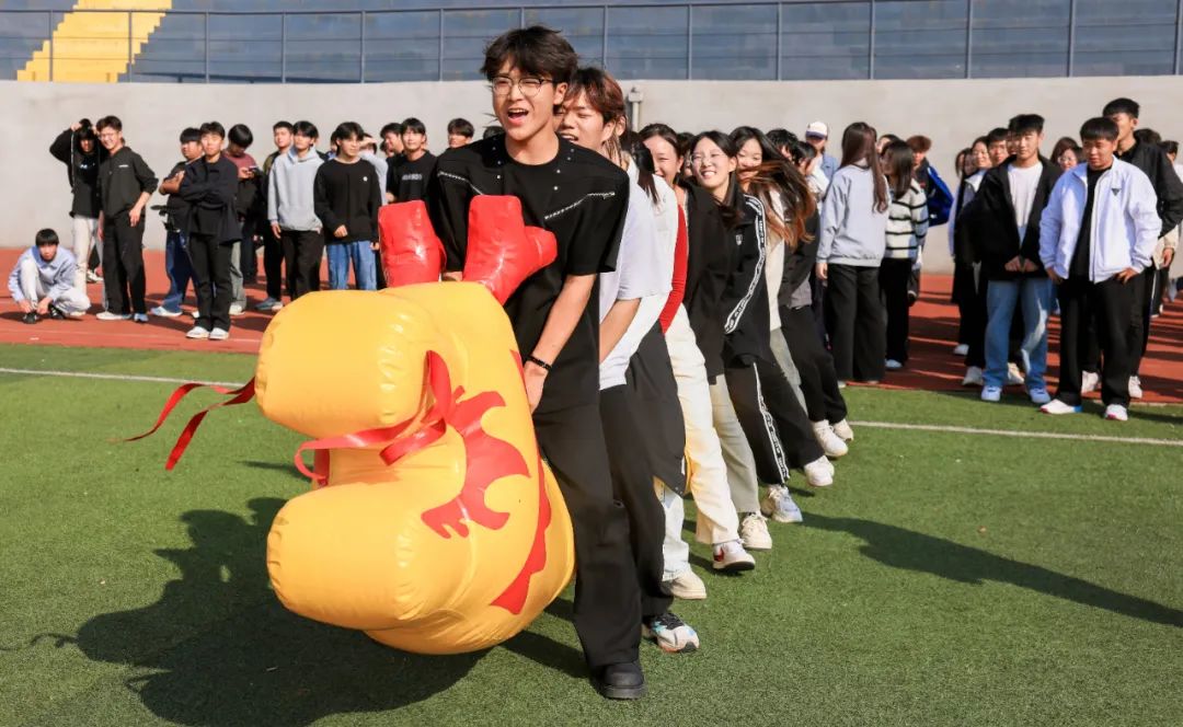 郑州城市职业学院第一届心理健康运动会