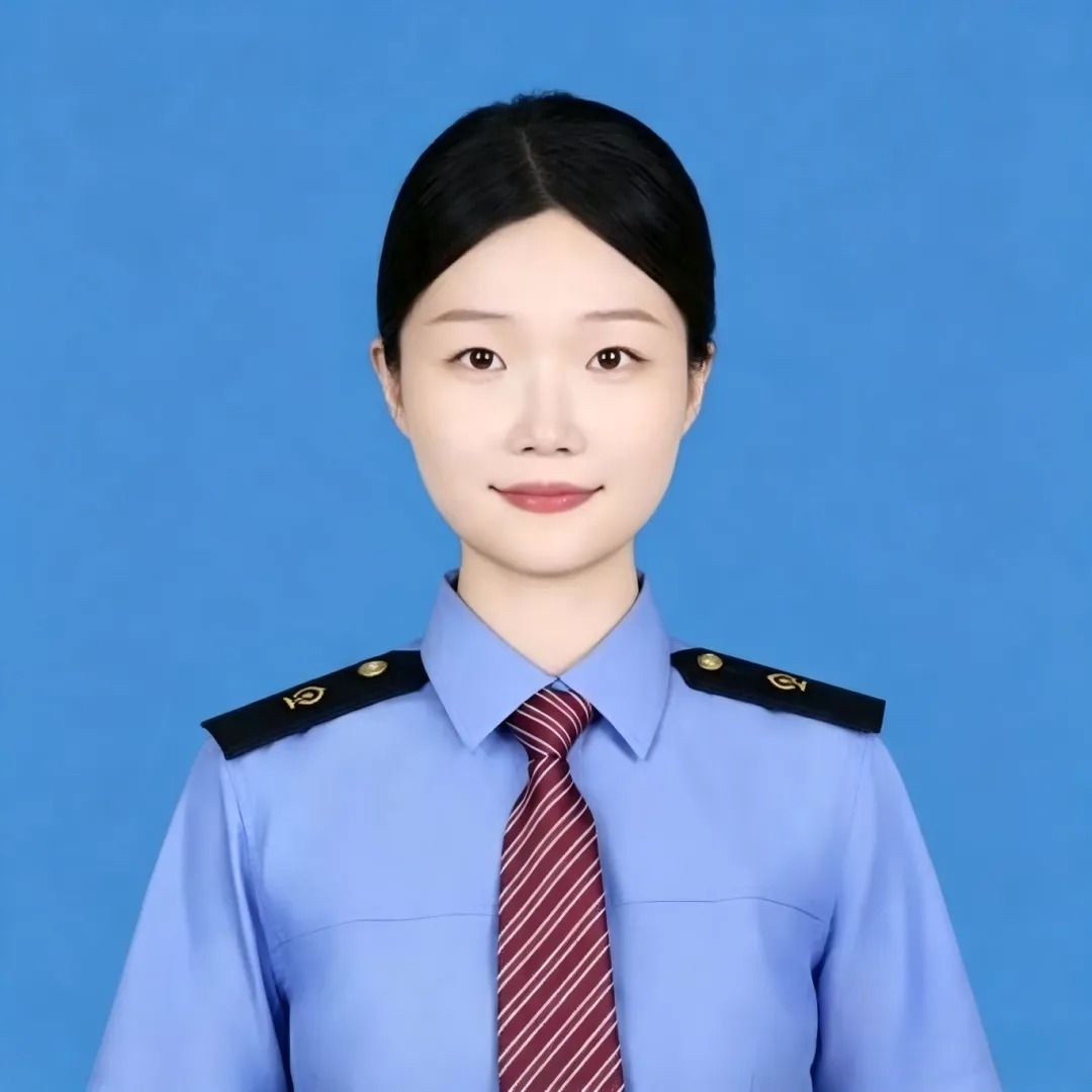 杨佳旋：顶岗第一天就“翻车”？不，母校给的底气让我稳住了！
