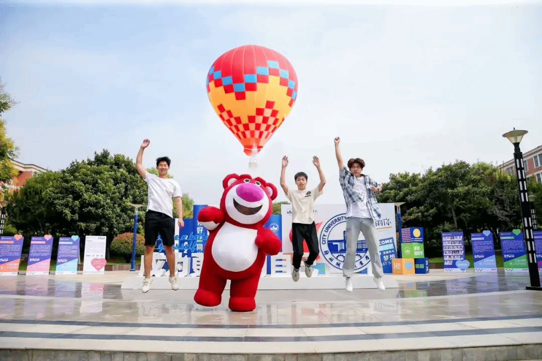 定格城院 | 以校园为笺，绘四季华章