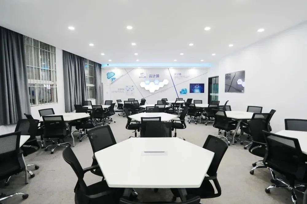 郑州城市职业学院成功拿下10个国家奖项