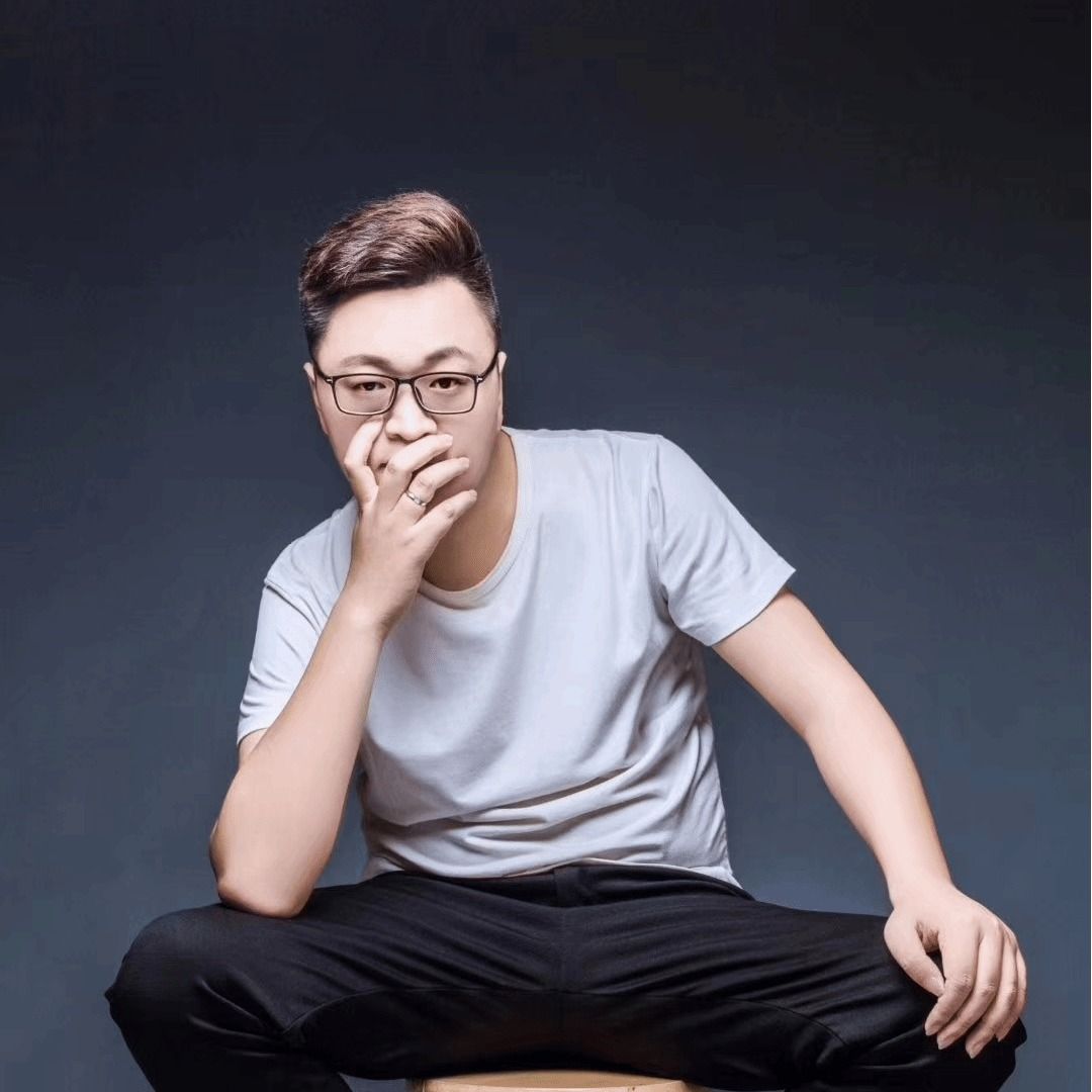 优秀校友-杨伟宾-郑州沙漏文化有限公司负责人