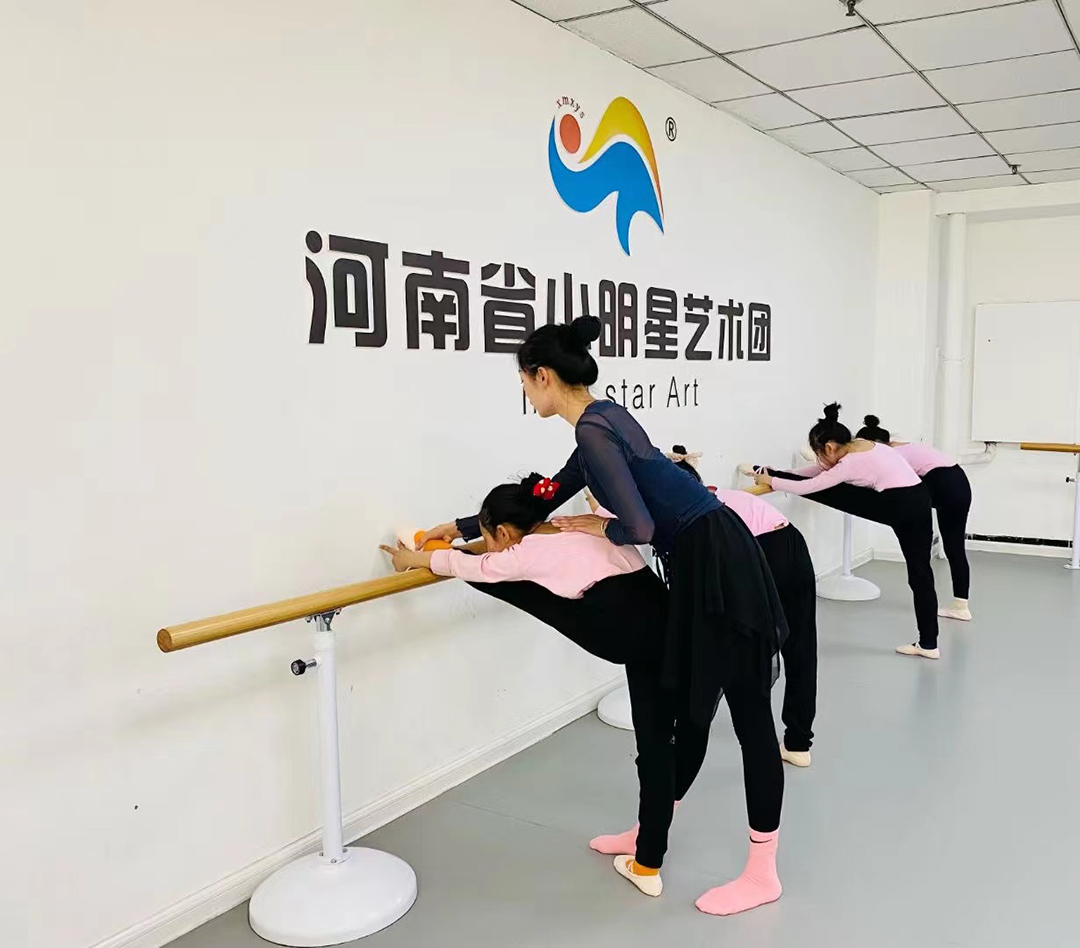 李配配：三年星海楼，永远追光者
