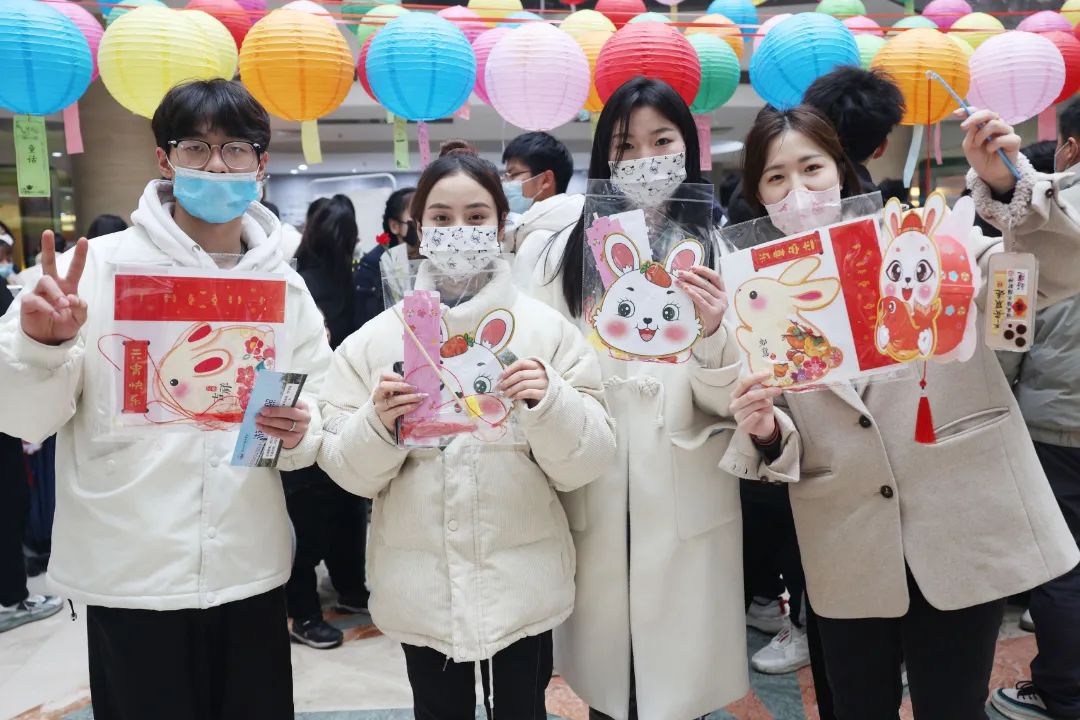 开学当天猜灯谜活动 开学当天猜灯谜活动