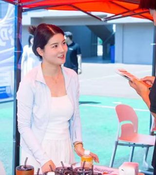 一百余家单位，近两万个岗位！郑州城市职业学院校园双选会现场火爆！