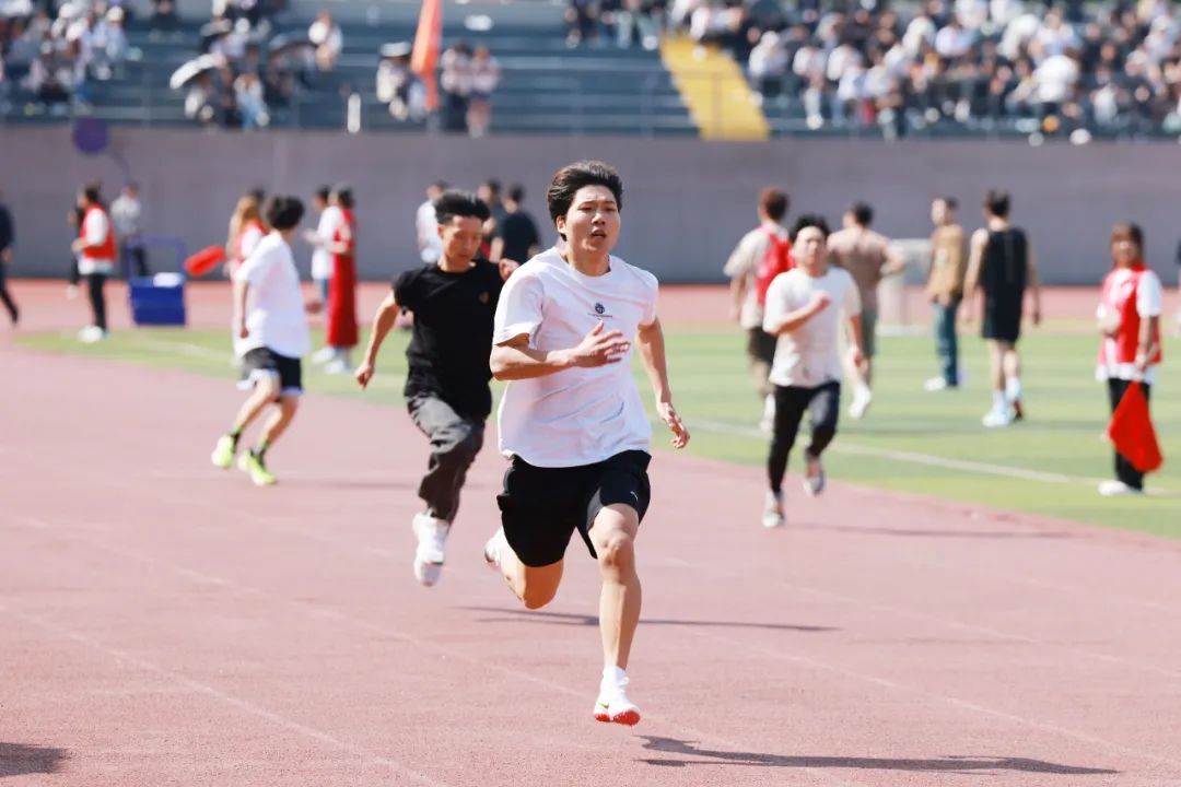 郑州城市职业学院第十四届春季运动会